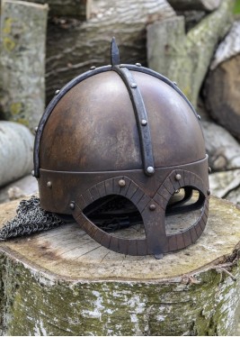 Le casque Gjermundbu avec aventail riveté, acier 2 mm