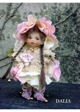 Poupée Fée Dahlia Rose, Collection de poupée fée en porcelaine