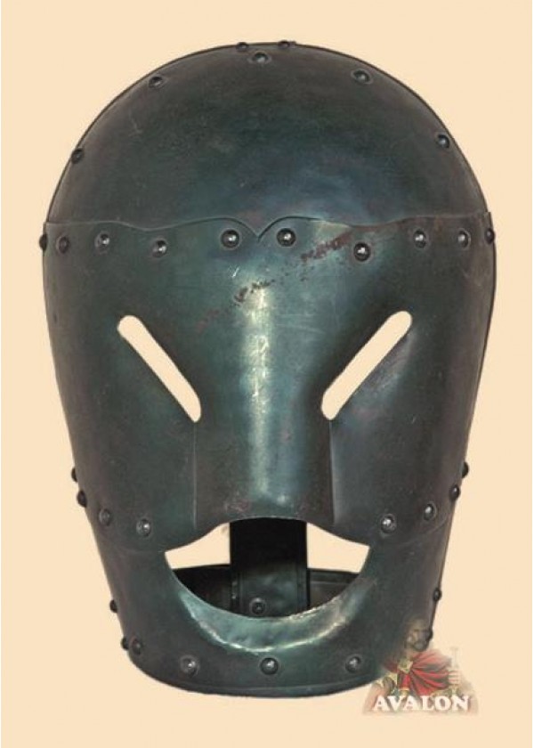 Железная маска игра. Железная маска. Железная маска (1929). Железная маска с капюшоном. Рыцарь в железной маске.